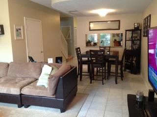 821 Kokomo Key Ln, Delray Beach FL  33483-6027 exterior