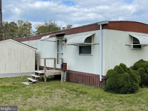 28538 Springside Dr, Milton, DE 19968-3239