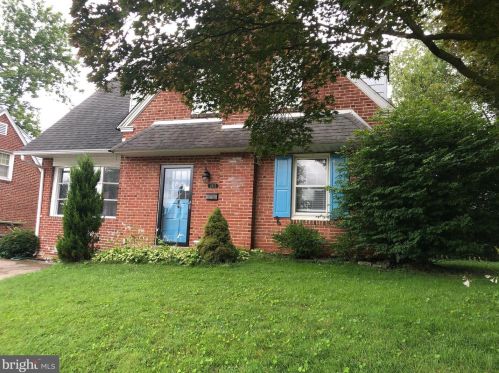 2312 Gilinger Rd, Miquon, PA 19444-2228