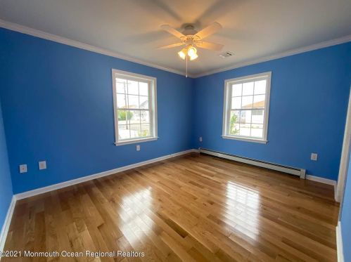 238 Pine Dr, Berkeley Township NJ  08721-3137 exterior