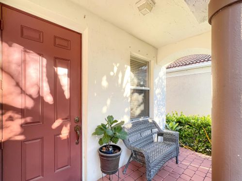 1272 Rosegate Blvd, West Palm Beach, FL 33404-1822