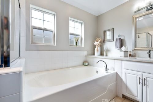 245 Plancha Way, Pismo Beach CA  93420-4611 exterior