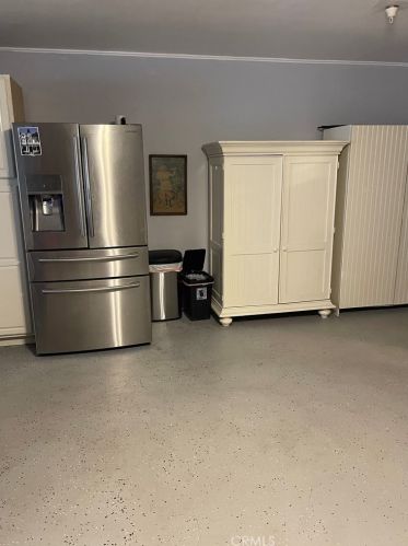 102 Lugonia Ave, Redlands CA  92374-4702 exterior