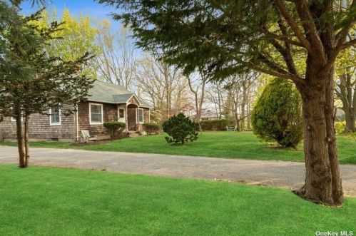 18450 County Road 48, Nassau Point, NY 11935-1068