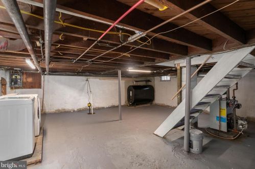 24 Poland St, Trenton NJ  08638-2328 exterior