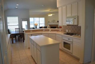 18 Silk Tree Pl, Conroe TX  77384-5041 exterior