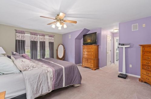 5924 Elderberry Dr, Orefield PA  18069-8811 exterior