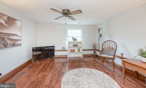 318 White Birch Dr, Riverton NJ  08077-4396 exterior