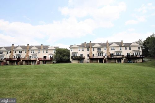 118 Shoal Creek Dr, Blue Bell PA  19422-3250 exterior