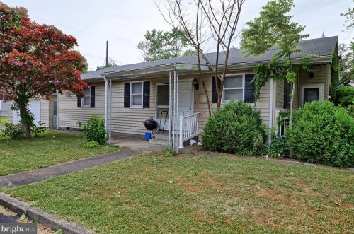 600 Elm Dr, Seaford, DE 19973-2016