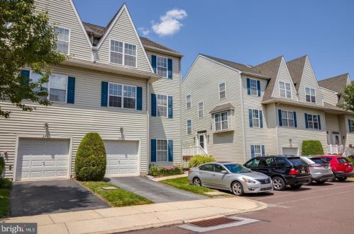 242 Roosevelt Ave, Downingtown, PA 19335-2992