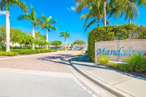 6180 Mandalay Cir, Naples FL  34112-1908 exterior