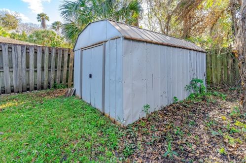 1019 Chippewa Trl, Daytona Beach FL 32117-3122 exterior