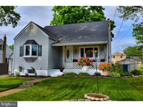 1307 Lakeview Dr, Lansdale, PA 19446-3112