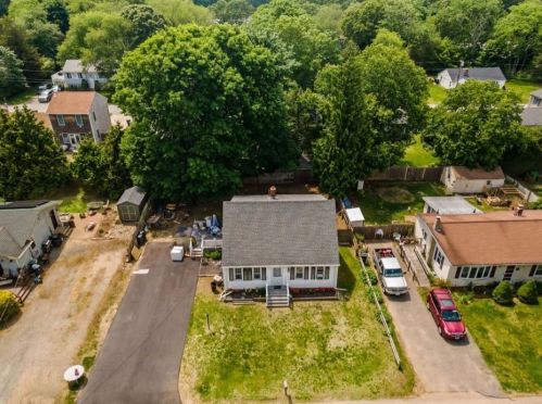 19 Pontiac Rd, South Kingstown RI  02882-1209 exterior