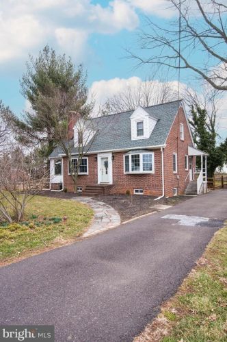 302 Vaughn Rd, Limerick, PA 19468-2647
