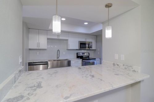 180 Tads Trl, Oldsmar FL  34677-2396 exterior