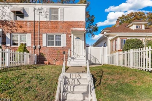 552 Milton Ave, Rahway NJ  07065-5204 exterior