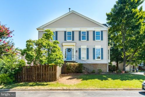 301 Falkirk Ct, Fredericksburg, VA 22406-6402