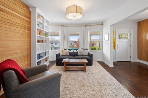 322 Sixth Ave, New Rochelle NY  10803-1605 exterior