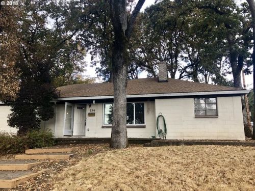 750 Dartmouth St, Gladstone, OR