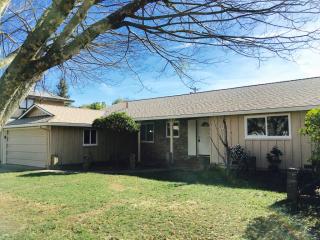 2162 56th Ave, Sacramento, CA 95822-4148