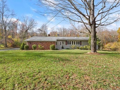 295 Wilton Rd, Ridgefield, CT 06877-5722