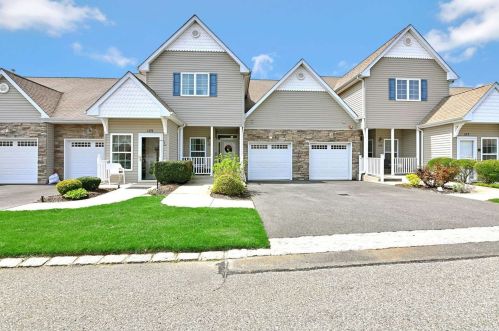 188 Ira Rd, Mount Sinai, NY 11766-3506