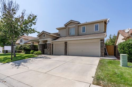 6421 Oscar Cir, Elk Grove, CA 95757-5984