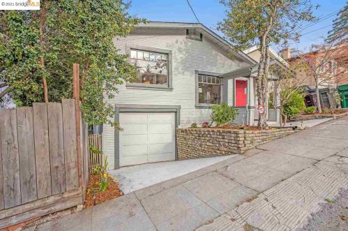 3115 Herriott Ave, Oakland, CA 94619-2624