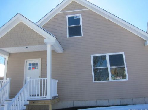 144 Ogden St, Bridgeport, CT 06608-1509