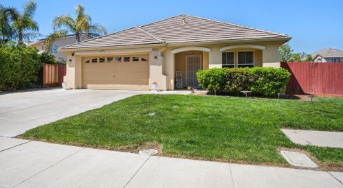 2311 Portifino St, Manteca CA  95337-8405 exterior
