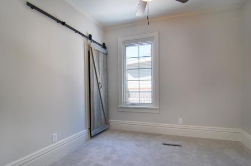 892 Bayard Ave, Saint Paul MN 55102-4002 exterior