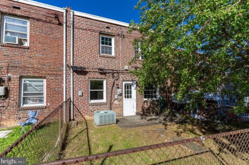 1424 Simpson St, Boothwyn PA  19061-4333 exterior