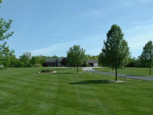 3155 Millcreek Rd, Sidney, OH 45365-8807