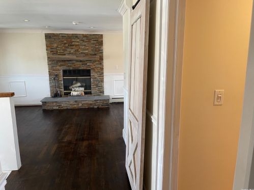 703 8th St, North Lindenhurst NY  11757-5522 exterior