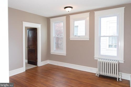 540 Chew Ave, Philadelphia PA 19120-2465 exterior