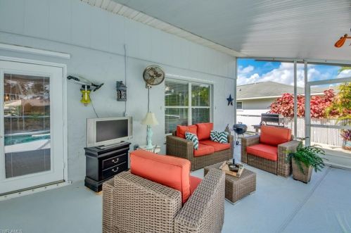 1139 13th Ter, Cape Coral FL  33990-3747 exterior