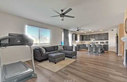 13842 Beech St, Victorville CA  92392-5531 exterior