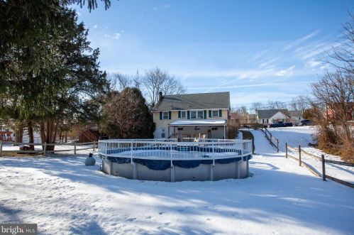 476 Belmont St, Pottstown PA 19464-5125 exterior