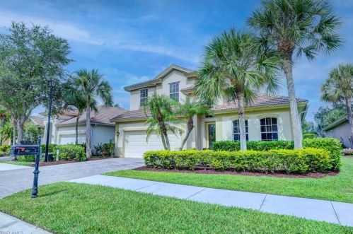 15513 Cadiz Ln, Naples, FL 34110-2818