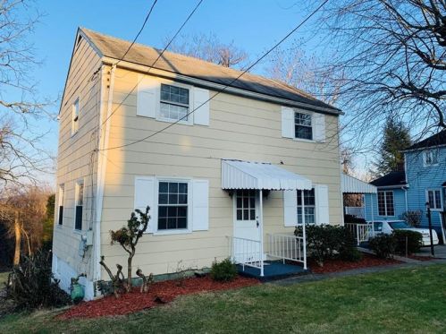 547 Independence Dr, Jefferson Hills, PA 15025-1046