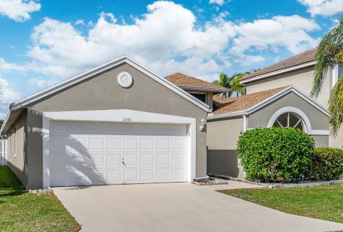 1335 Fairfax Cir, Boynton Beach, FL 33436-8613