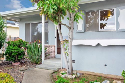 3003 Concord Ct, Marina, CA 93933-4003