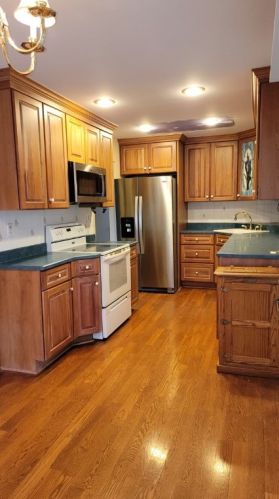 148 Sunny Dr, Pittsburgh, PA 15236-2655