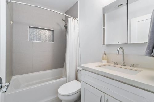 3075 Polk Ave, San Diego CA 92104-2026 exterior