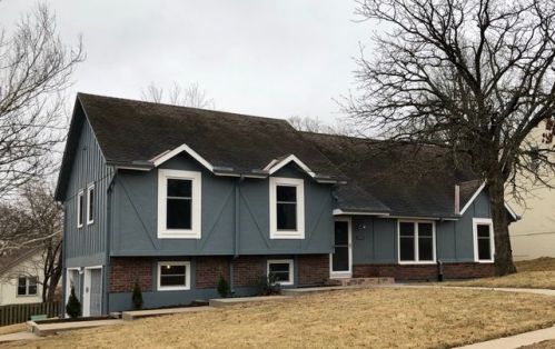 6830 Acuff St, Shawnee Mission KS  66216-3788 exterior