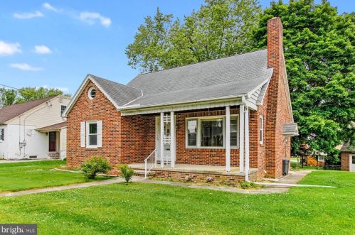 144 Clearview Rd, Hanover, PA 17331-1307