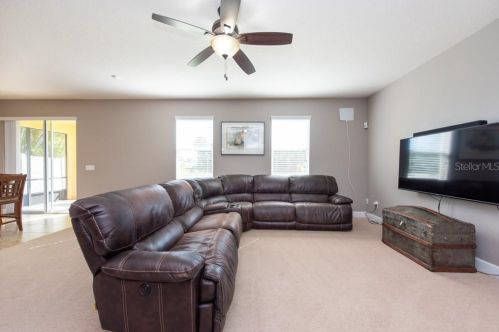1519 Yale Castle Ct, Ruskin, FL 33570-2053