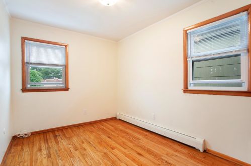 50 Cottage St, Bayonne NJ  07002-4332 exterior